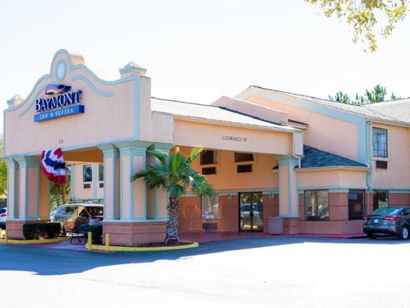 Baymont By Wyndham Hinesville Fort Stewart Area מראה חיצוני תמונה