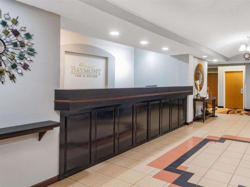 Baymont By Wyndham Hinesville Fort Stewart Area מראה חיצוני תמונה
