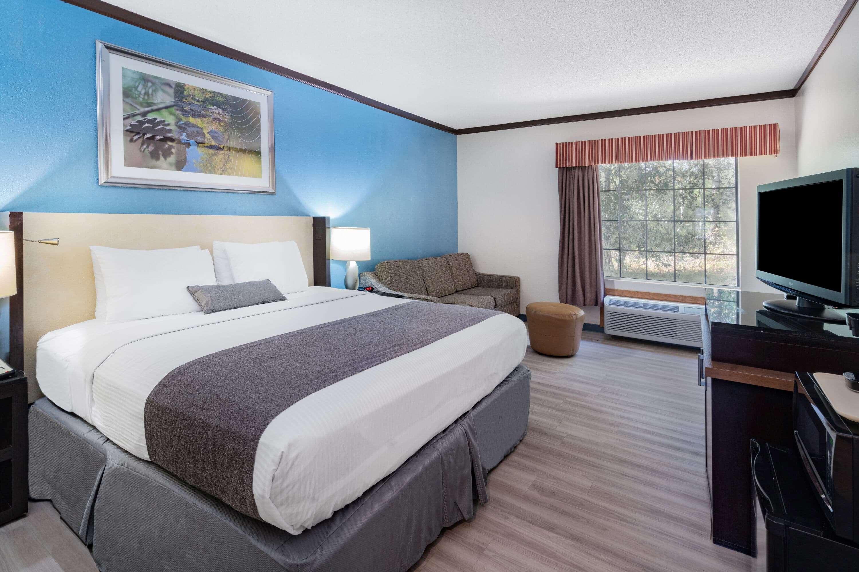 Baymont By Wyndham Hinesville Fort Stewart Area מראה חיצוני תמונה