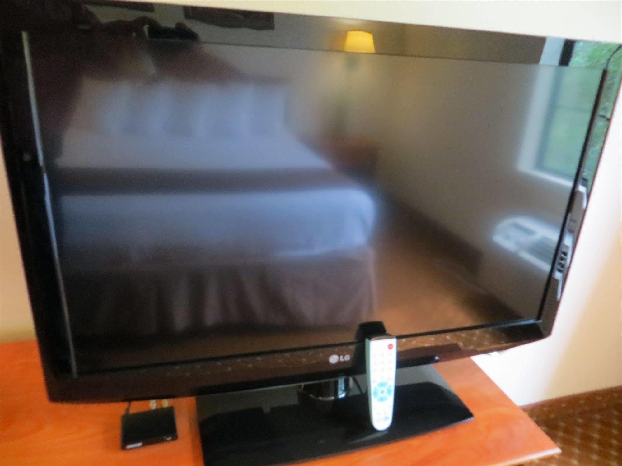 Baymont By Wyndham Hinesville Fort Stewart Area מראה חיצוני תמונה