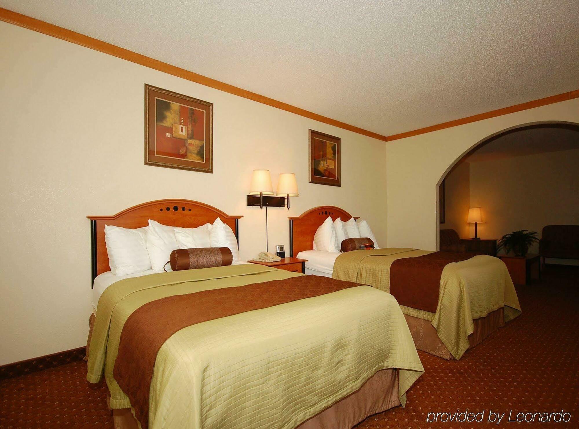 Baymont By Wyndham Hinesville Fort Stewart Area חדר תמונה
